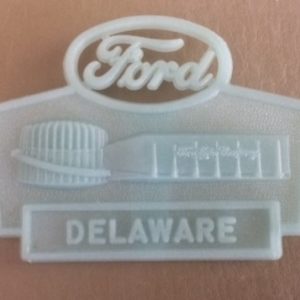 NY Worlds Fair 1964 Ford Exhibit State of Delaware Glow in Dark Plastic Pin